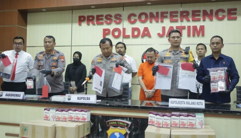 Polisi Amankan Crazy Rich Surabaya Wahyu Kenzo, Diduga Terlibat Penipuan Robot Trading ATG