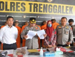 Polisi Tetapkan 12 Tersangka Pelemparan Rombongan Ziarah di Trenggalek