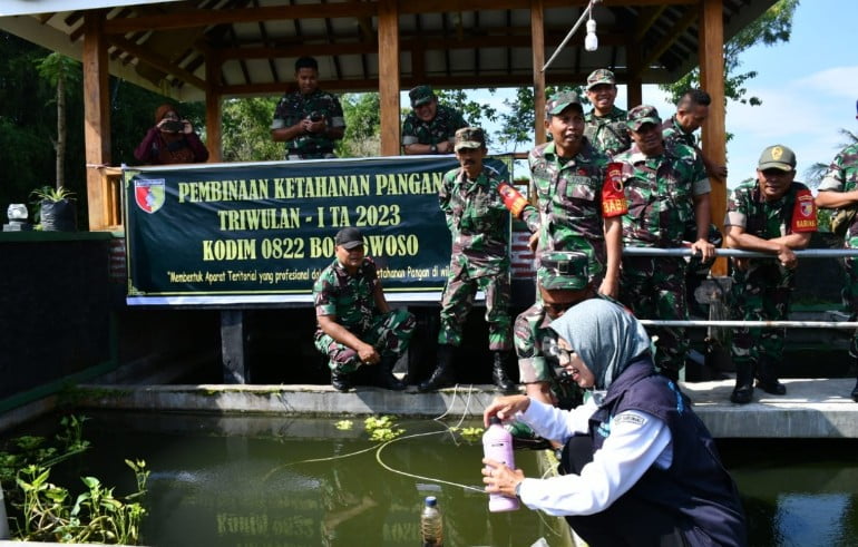 Jaga Ketahanan Pangan Kodim 0822 Bondowoso Budidaya Ikan Patin