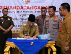 Bupati Lampung Utara, H. Budi Utomo, S.E M.M., Menandatangani Nota Kesepakatan Kerja sama antara Pemerintah dengan Instansi Vertikal dan BUMN