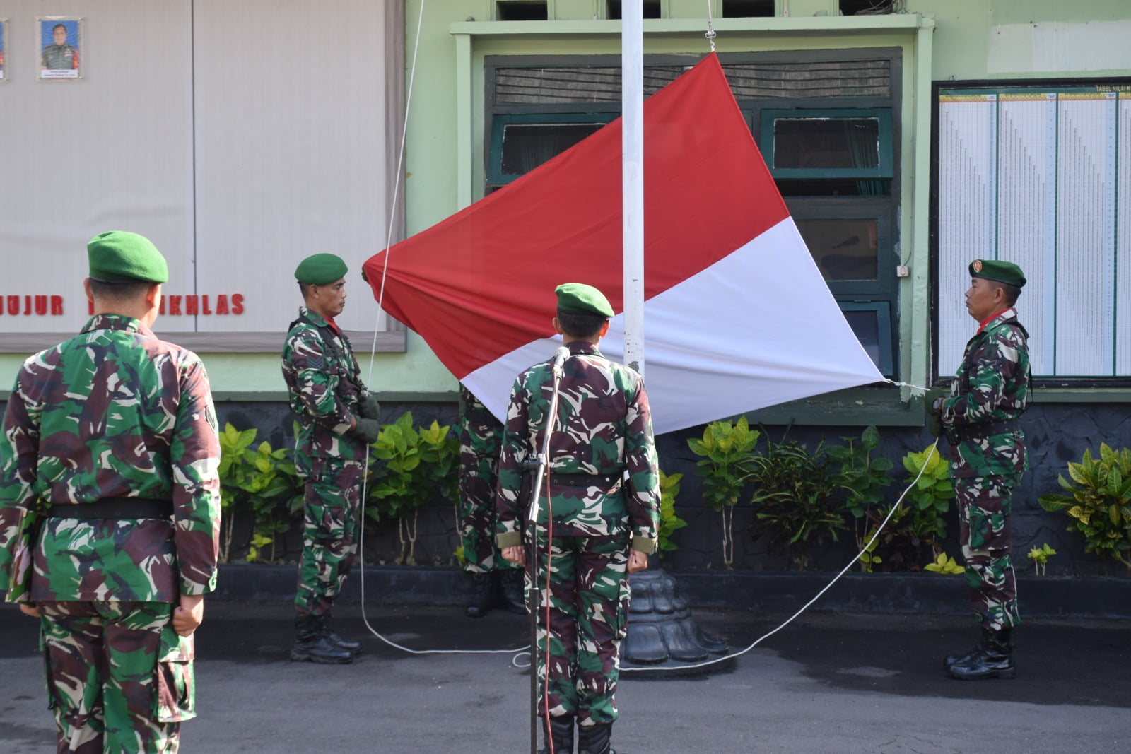 Kodim 0822 Bondowoso Gelar Upacara Bendera tanggal 17an Di Bulan April