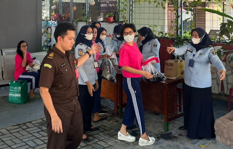 Para Korban Natalia Rusli Himbau Karutan Dan KPR Pondok Bambu Untuk Tidak Jual Beli Kamar Dan Beri Fasilitas VVIP Kepada Natalia Rusli Pengacara Bodong