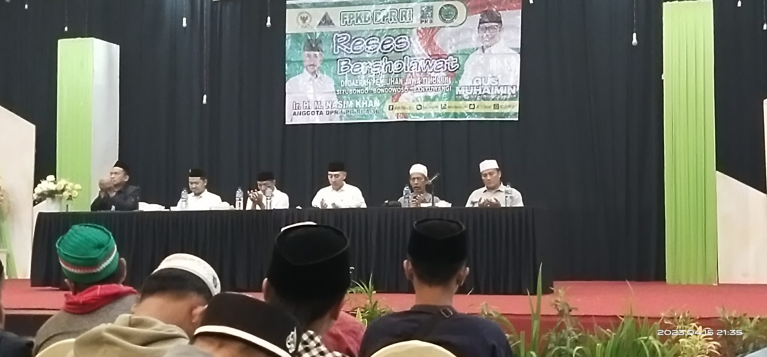 Ir.H.M.Nasim Khan Reses Dengan Bersholawat Di Bondowosodan Daerah Pemilihan Jawa Tumur 