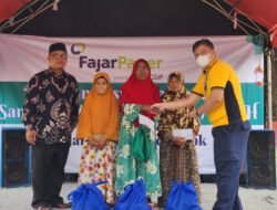 Menjelang Idul Fitri, FajarPaper Berikan Bantuan Zakat di Wilayah Kabupaten Bekasi