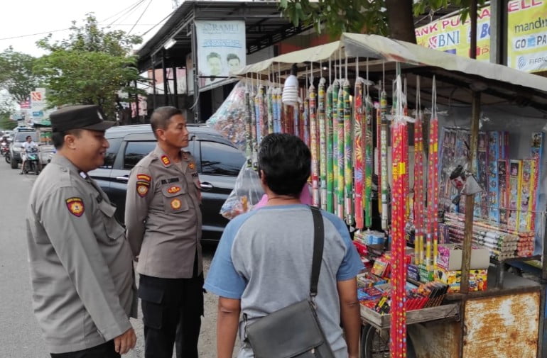 Polres Gresik Gelar Razia Petasan Untuk Keamanan Masyarakat