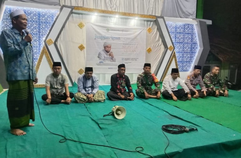 Anggota Koramil 0822/11 Tapen Hadiri Bazar Ramadhan