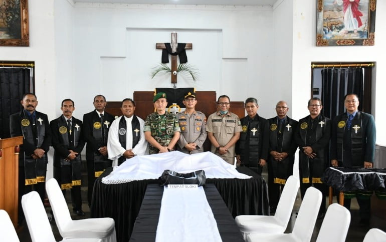 Ciptakan Kamtibmas, Dandim 0822 bersama Forkopimda Bondowoso Kunjungi Gereja Ibadah Paskah 