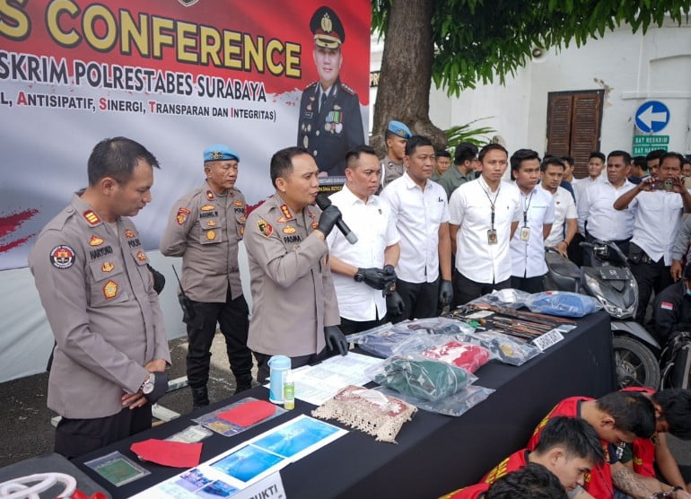 Polrestabes Surabaya Berhasil Ungkap Curanmor, 5 Tersangka Diamankan