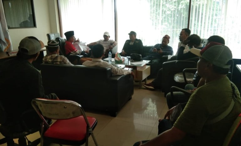 Wacana Disperindag Sidoarjo Merelokasi Para Pedagang Pasar Larangan Sidoarjo Sisi Timur Tidak Berkeadilan dan Melanggar HAM 