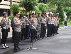 Kapolres Bondowoso Pimpin Apel Gelar Pasukan Menjelang Malam Takbir Hari Raya Idul Fitri 1444 H