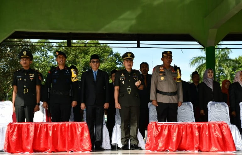 Dandim 0822 Bondowoso Menghadiri Upacara Peringatan Hari Otonomi Daerah Ke XXVII