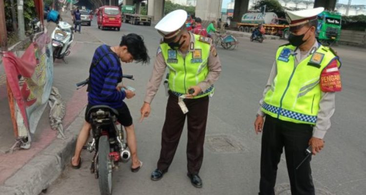 Tertibkan Lalulintas, Polres Metro Bekasi Kembali Berlakukan Tilang Manual, Berikut Sasarannya