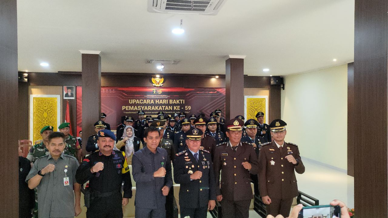 Lapas Cikarang bersama Forkopimda ikuti Halal Bihalal Dan Apel Peringatan Hari Bhakti Pemasyarakatan Ke-59