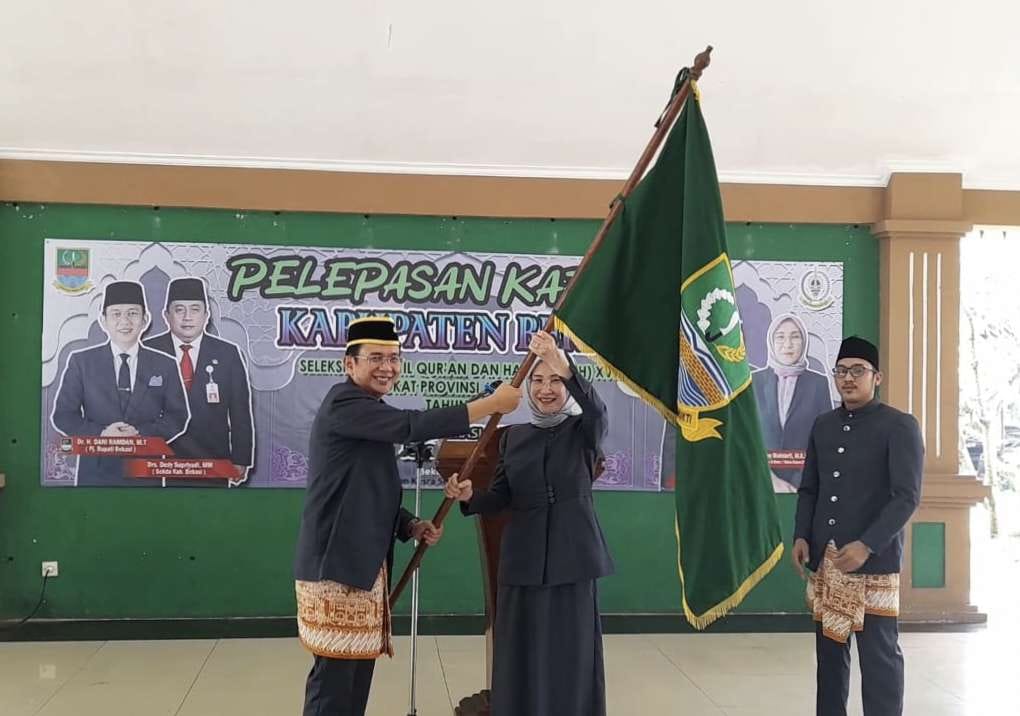 Dani Ramdan Lepas Kafilah Kabupaten Bekasi Menuju STQH Ke-18 Tingkat Jawa Barat*