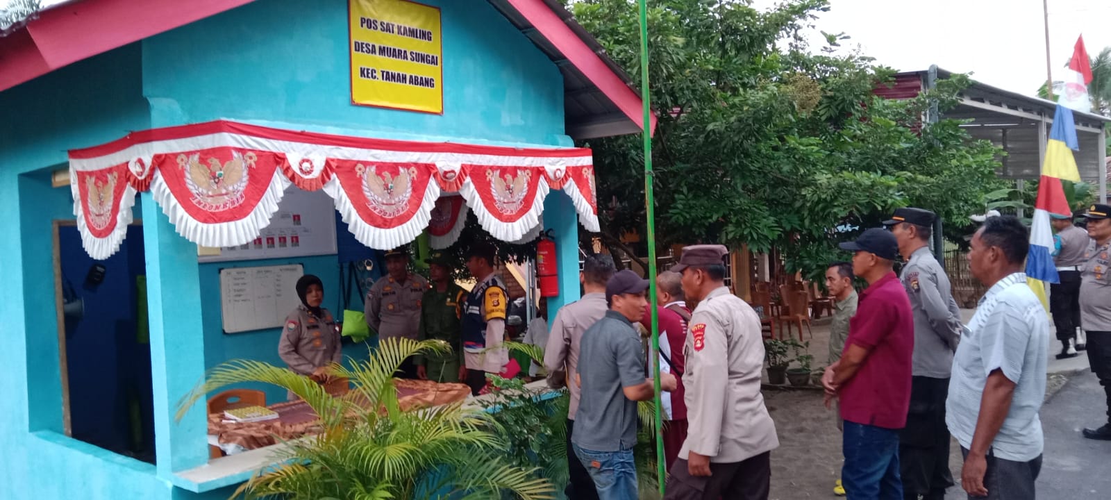 Kapolsek Tanah Abang IPTU Darmawansyah SH.MH Mendampingi Tim Direktorat Binmas Polda Sumsel Melakukan Penilaian Satuan keamanan Lingkungan (Satkamling)