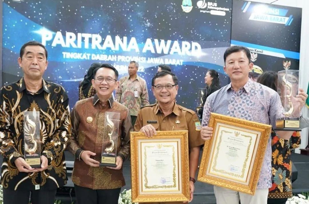 Komitmen Terhadap Jaminan Sosial Ketenagakerjaan, Pemkab Bekasi Raih Patritrana Award