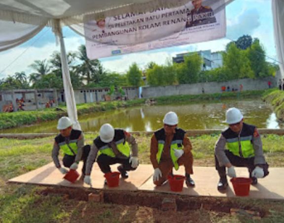 Bupati PALI bersama Kapolda Sumsel Gelar Peletakan Batu Pertama Kolam Renang Pakri Redaksi Maret 20, 2023 ADV