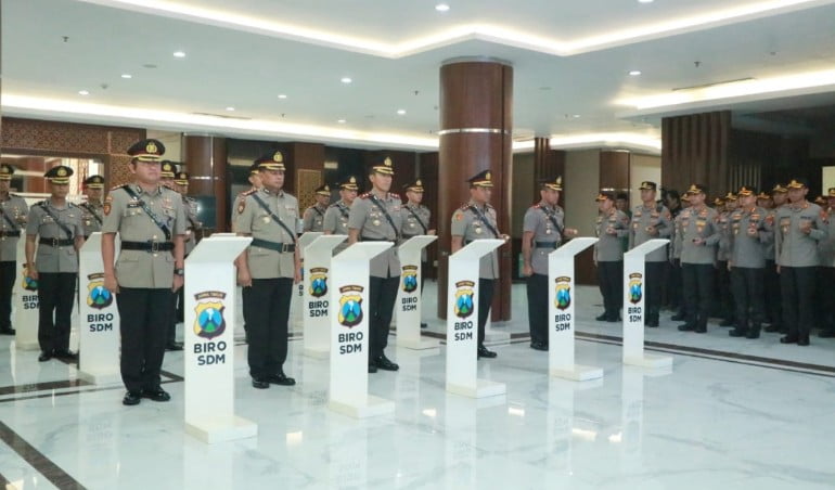 Kapolda Jatim Pimpin Serah Terima Jabatan Kapolres Jajaran Polda Jatim