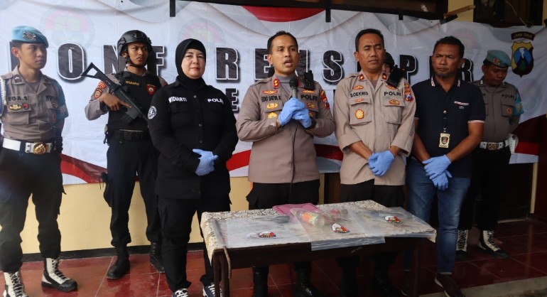 Polres Sumenep Berhasil Ungkap Pelaku Pembakaran Kayu di Kantor MWCNU Lenteng