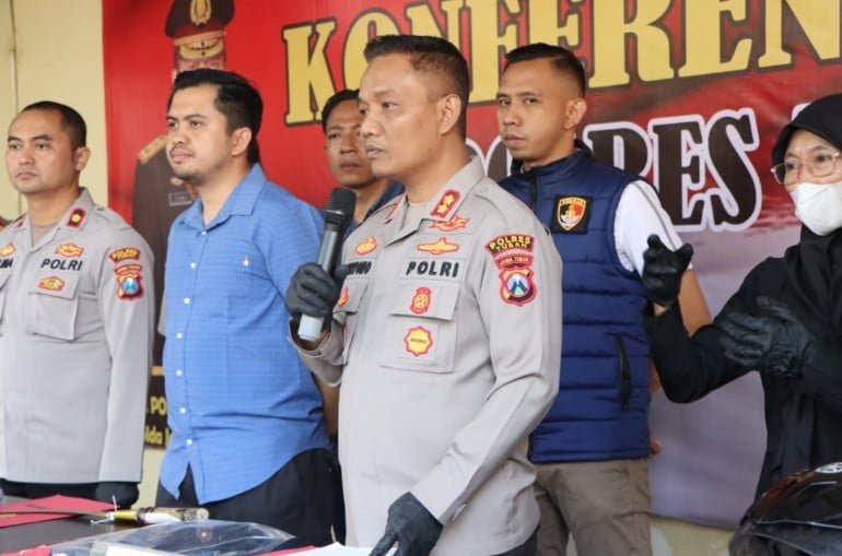 Polisi Berhasil Ungkap Pelaku Gendam di Tuban, Tersangka Oknum Kades