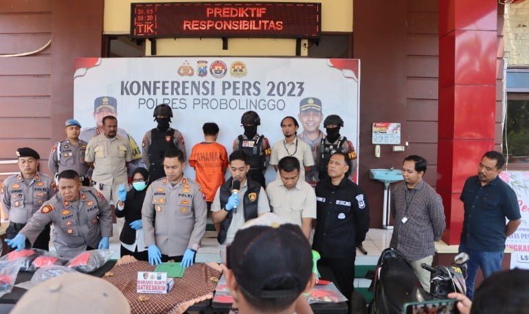 Polisi Berhasil Menangkap Dalang Pembakaran Mobil Milik Ketua LSM di Probolinggo