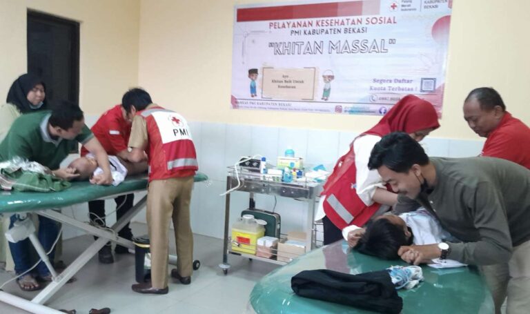 Bantu Warga Dhuafa, PMI Kabupaten Bekasi Buka Layanan Khitan Massal Gratis