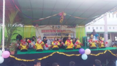 Seni Lengser Meriahkan Kenaikan Kelas dan Pelulusan SDN Sukabungah 01 