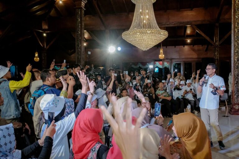 Menparekraf Dorong Warung Tegal Semakin Mendunia