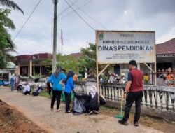 Dinas Pendidikan Kabupaten Pali  Menggelar Kegiatan Bersih-Bersih Halaman di Lingkup Kantor