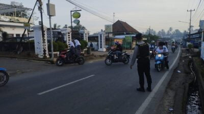 Samapta Polres PALI Gelar Giat Strong Point di Titik Rawan Lakalantas