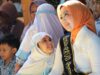 Kunjungan, Ibu Cinta dan Ria Sabaria Semangati Anak-Anak dan Guru PAUD Al-Muslim