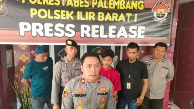 Kanit Reskrim IB I Iptu Apriansyah Berikut Jajaran Menggelar  Press Conperence Terkait Pembunuhan Terhadap Ibu Kandung Yang Terjadi Di Wilayah Polsek IB I