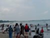 Libur Weekend, Pantai Carita Pandeglang Banten Ramai Dikunjungi Wisatawan