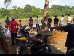 Masyarakat Desa Tanah Abang Pali Melakukan Penyetopan Tongkang  Batu Bara Yang Melintas Di Aliran Sungai Lematang