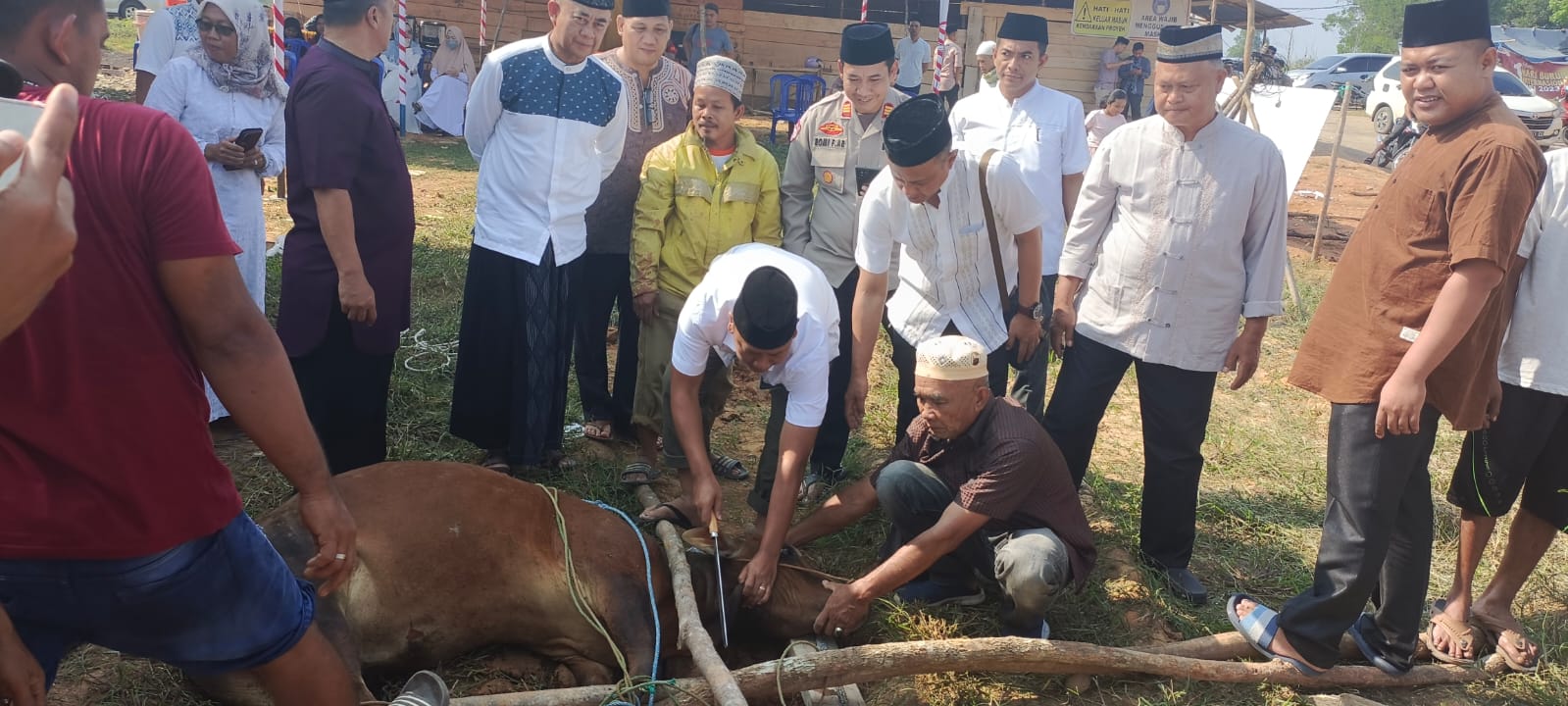 Polres Pali Potong 4 Ekor Hewan Qurban