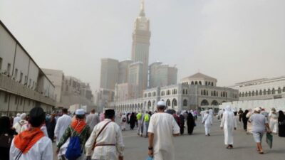 Di Anjurkan pada 10 hari pertama di bulan Dzulhijjah