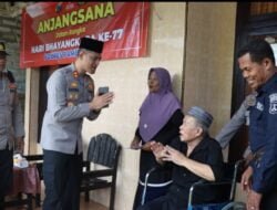 Kapolres Pamekasan Berikan Bantuan Kunjungi Purna Polri yang Sakit Menahun