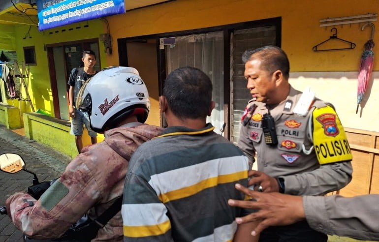 Polisi RW Bersama Warga Berhasil Amankan Pelaku Pencurian Tabung Gas Elpiji di Kota Malang