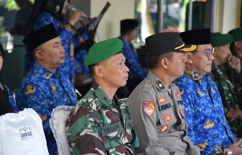Mayor Inf Teguh berpesan, "Upacara 17 Bulan Juni, Jaga Stabilitas dan Keamanan Bondowoso