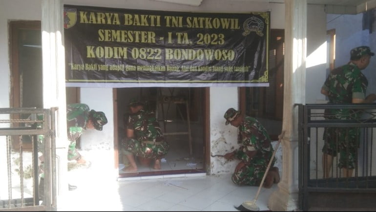 Kodim 0822 Bondowoso Gelar Karya Bhakti TNI Satkowil Pengecatan Mushola 