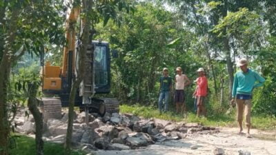 Kades Bojongmangu : Pembangunan Jalan POJ Tingkatkan Ekonomi Warga