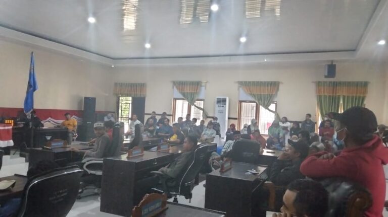 Tuntut Hak BPD Sesuai Perda, Ratusan BPD Seruduk Kantor DPRD Konkep