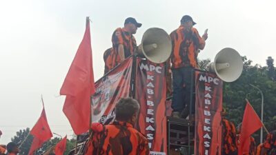 Ribuan Massa Pemuda Pancasila Kabupaten Bekasi Gelar Aksi Damai di Depan PT TBINA