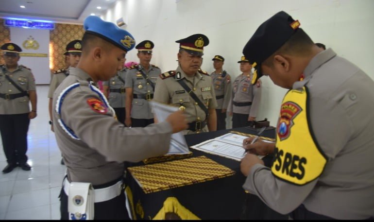 Kapolres Bondowoso Pimpin Sertijab, Kasat dan Kapolsek di Lingkup Polres Bondowoso