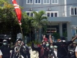 Buntut Arogansi Pada PKL, Gabungan Organisasi dan PKL Surabaya Bakal Geruduk dan Kepung Kantor Satpol-PP Kota Surabaya