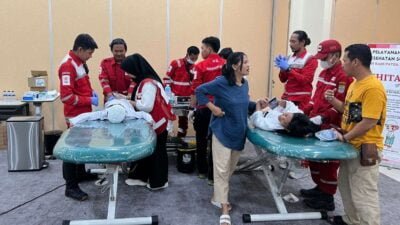 PMI Kabupaten Bekasi dan MM2100 Kolaborasi Gelar Sunatan Massal Gratis