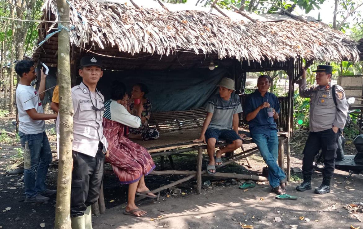 Polsek Penukal Abab Lakukan giat Jumat Curhat di Desa Spantan Jaya