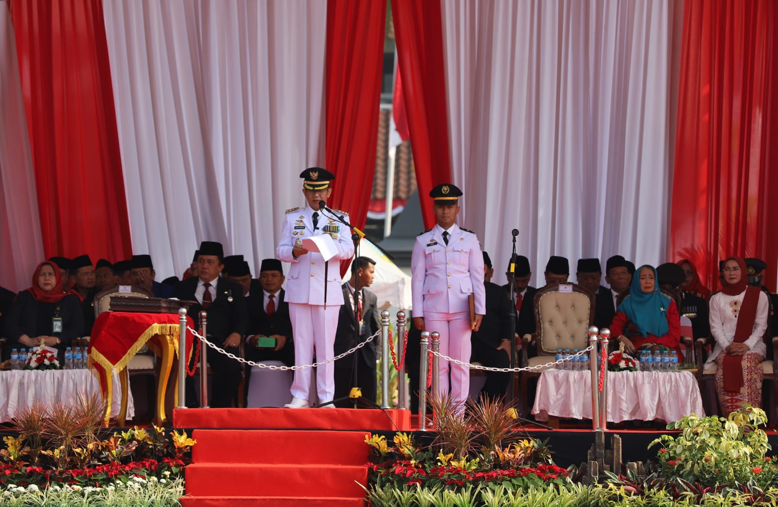 Pimpin Upacara HUT RI Ke-78, Dani Ramdan Bangga Kabupaten Bekasi Jadi Bagian Perjalanan Bangsa Indonesia