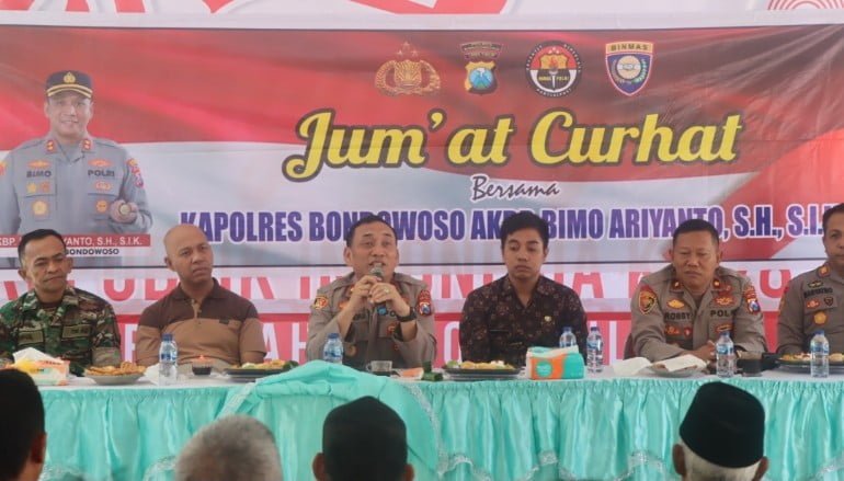 Jumat Curhat di Kelurahan Kota Kulon Polres Bondowoso Menampung Uneg-Uneg Warga Kota Kulon