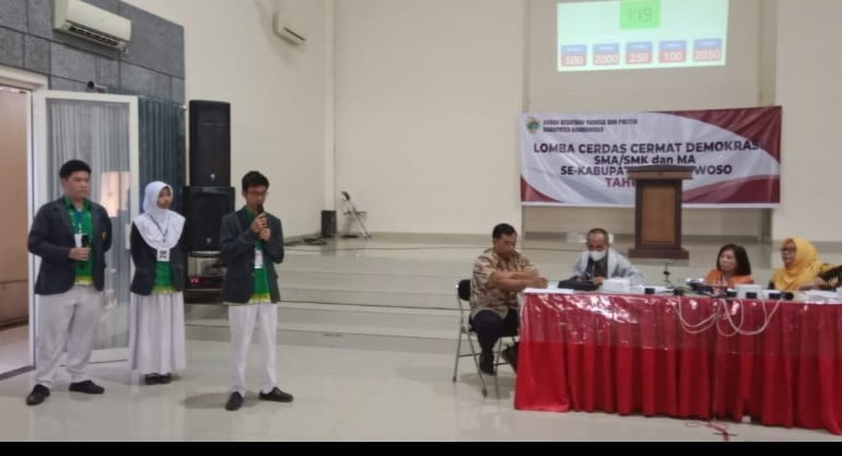 SMA Negeri 2 Mendominasi Cerdas Cermat Demokrasi